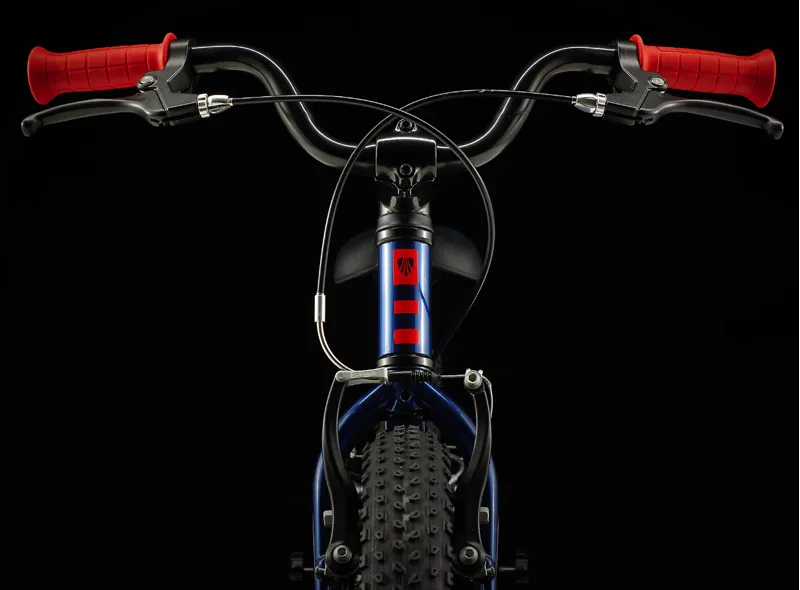 Trek Precaliber 16 Freewheel Kids Bike 2026 in Mulsanne Blue-2